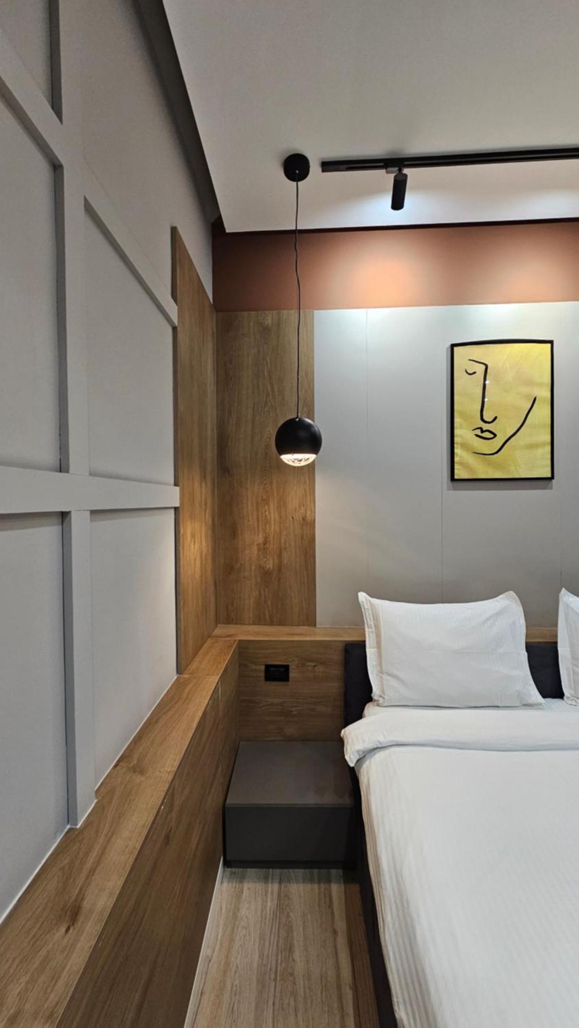Tam Serviced Studio Apartments Next To Blloku Tirana Exterior photo
